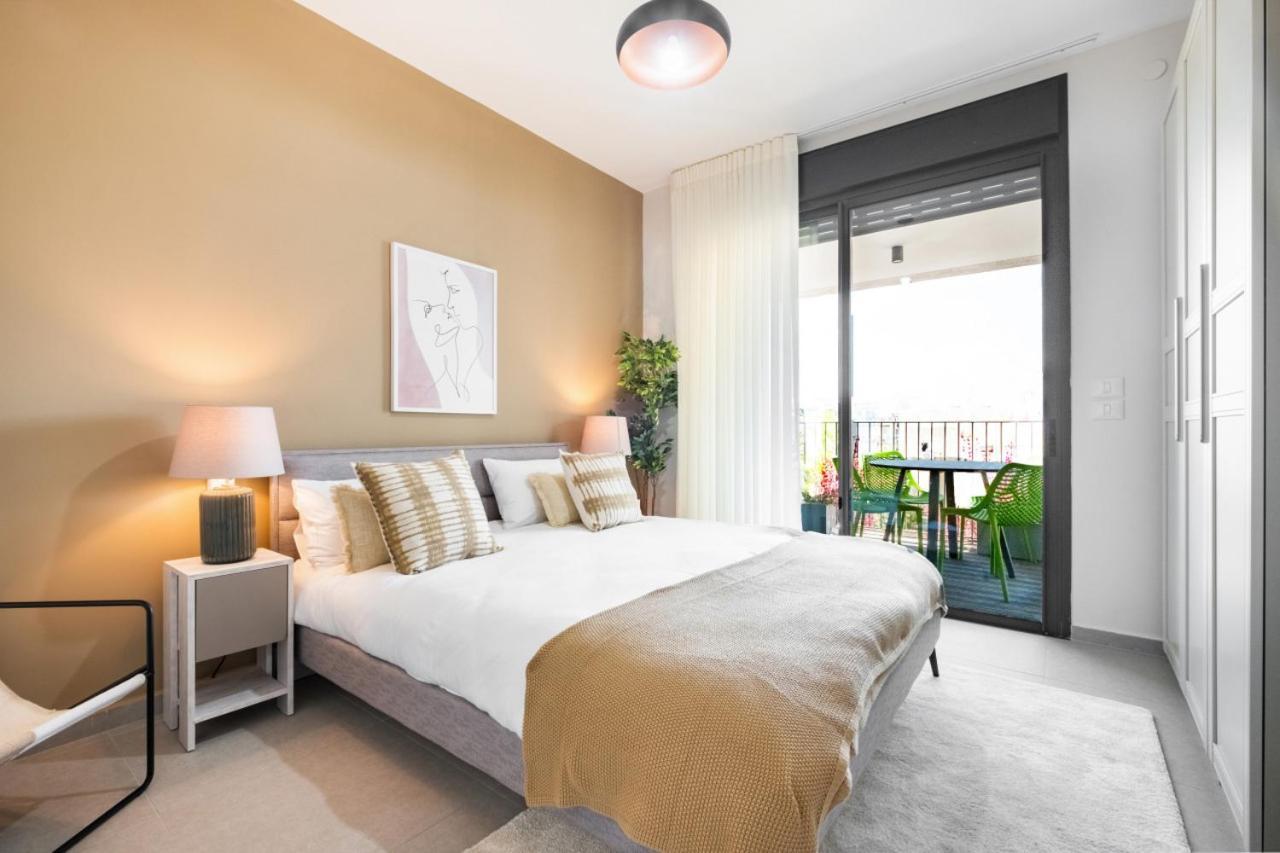 Modern Exquisite Haven In South Tlv With Mamad By Sea N' Rent Apartment Tel Aviv